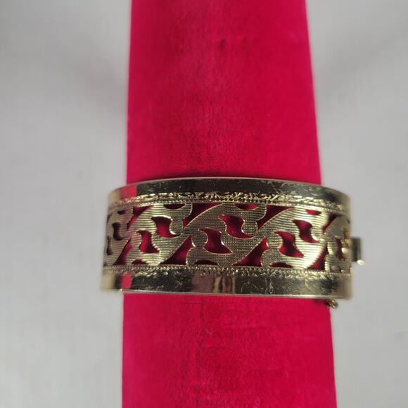 Vintage Whiting & Davis Gold Tone Filigree Classic Feminine Fringe 7" Bracelet - Picture 1 of 5